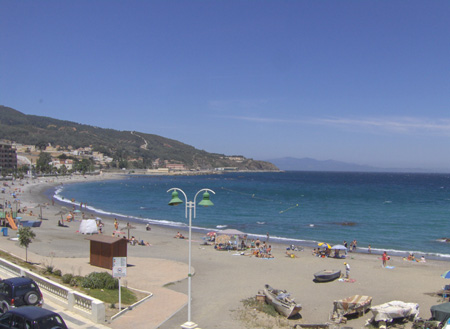 Ceuta, widak na plażę.